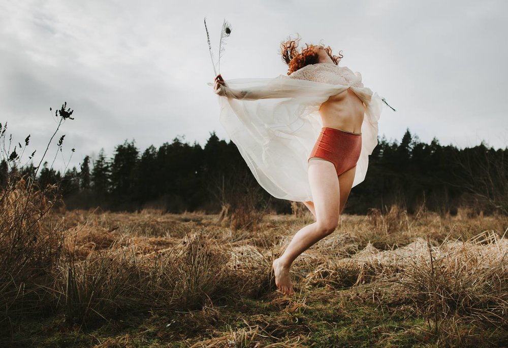 Powerful Images Inspired by Music, Music Images, Dancing photos, Music instruments in photos, Music photography
