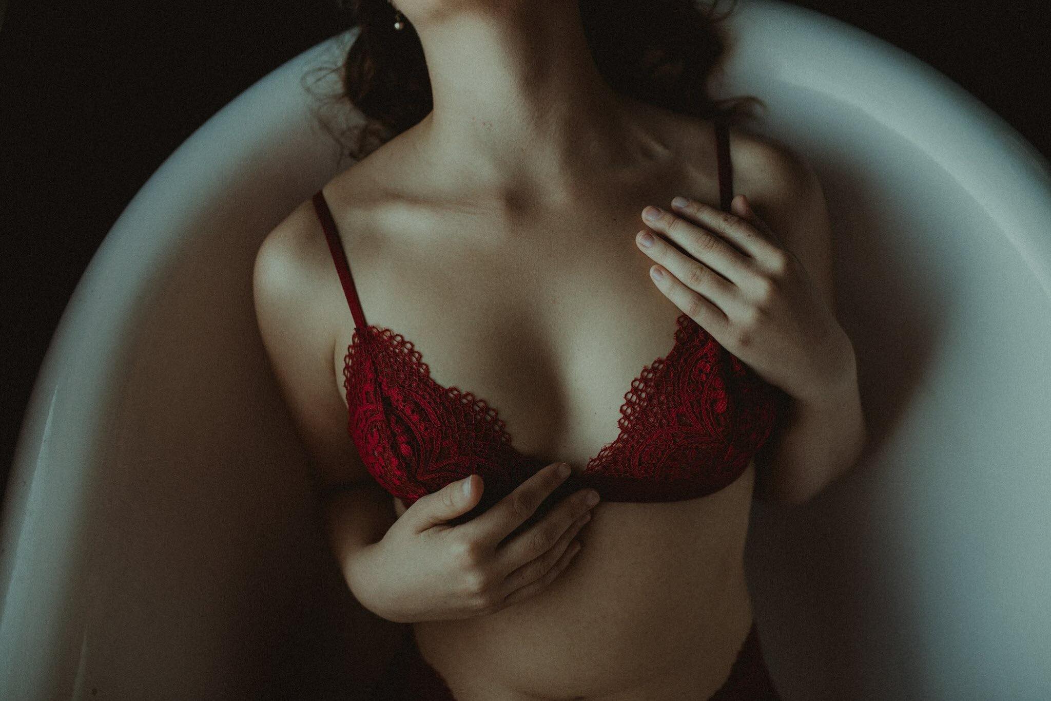 Features by Twyla Jones, Images with So Fresh So Clean, So Fresh So Clean images