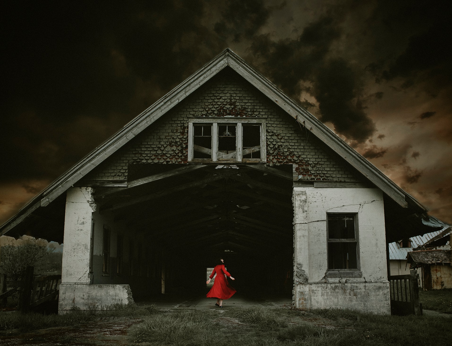 When You're Strange Features by Twyla Jones, Images of Strange features, Strange photos