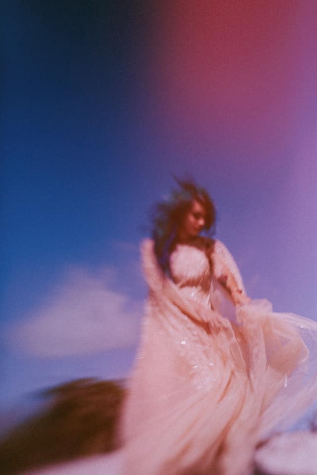 When You're Strange Features by Twyla Jones, Images of Strange features, Strange photos